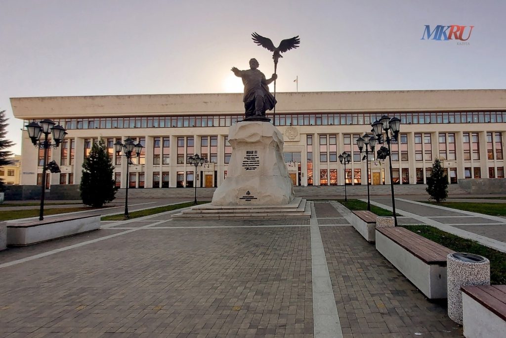 Стало известно, какими фейками пугали калужан в 2025 году