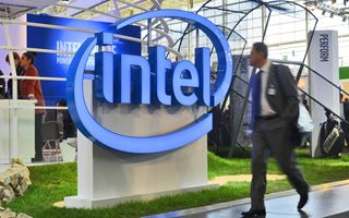 Intel di nuovo in pista. La trimestrale batte le attese e torna in utile