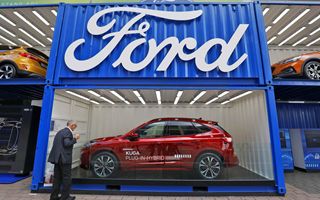 Ford richiama 59mila veicoli per rischio di incendio
