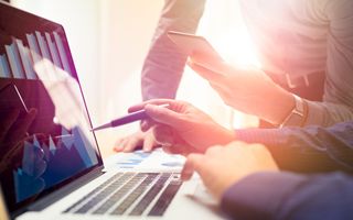 Fiducia Economica in Germania in Leggera Crescita a Ottobre ma al di Sotto delle Aspettative