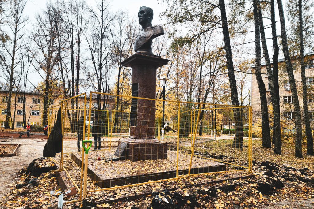 Благоустройство сквера имени Кузнецова в Пущино близится к завершению