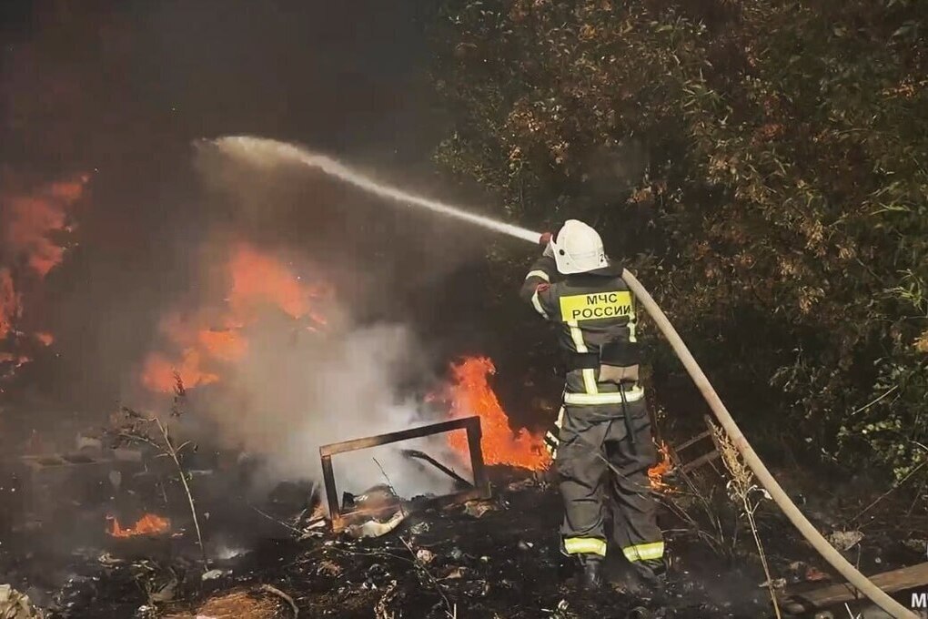 Прокуратура заинтересовалась пожаром в центре Луганска