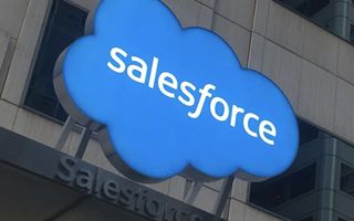 Salesforce: 60 miliardi di dollari di ricavi entro il 2030 grazie all&#039;AI