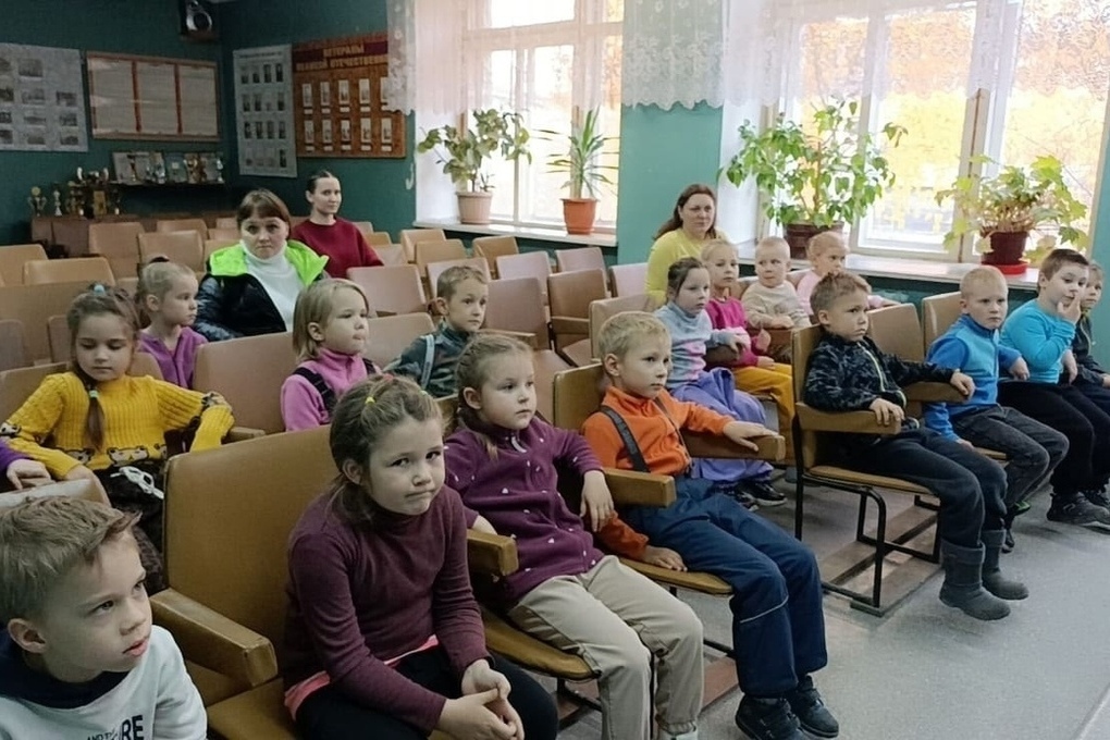 В Няндоме ребята из детсада «Родничок» посетили РОВД