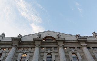 Borse europee chiudono in rosso: cosa significa per l&#039;economia e i mercati finanziari