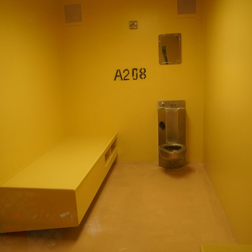 ICE Sends More Migrants to Guantánamo Bay, Resumes Operations