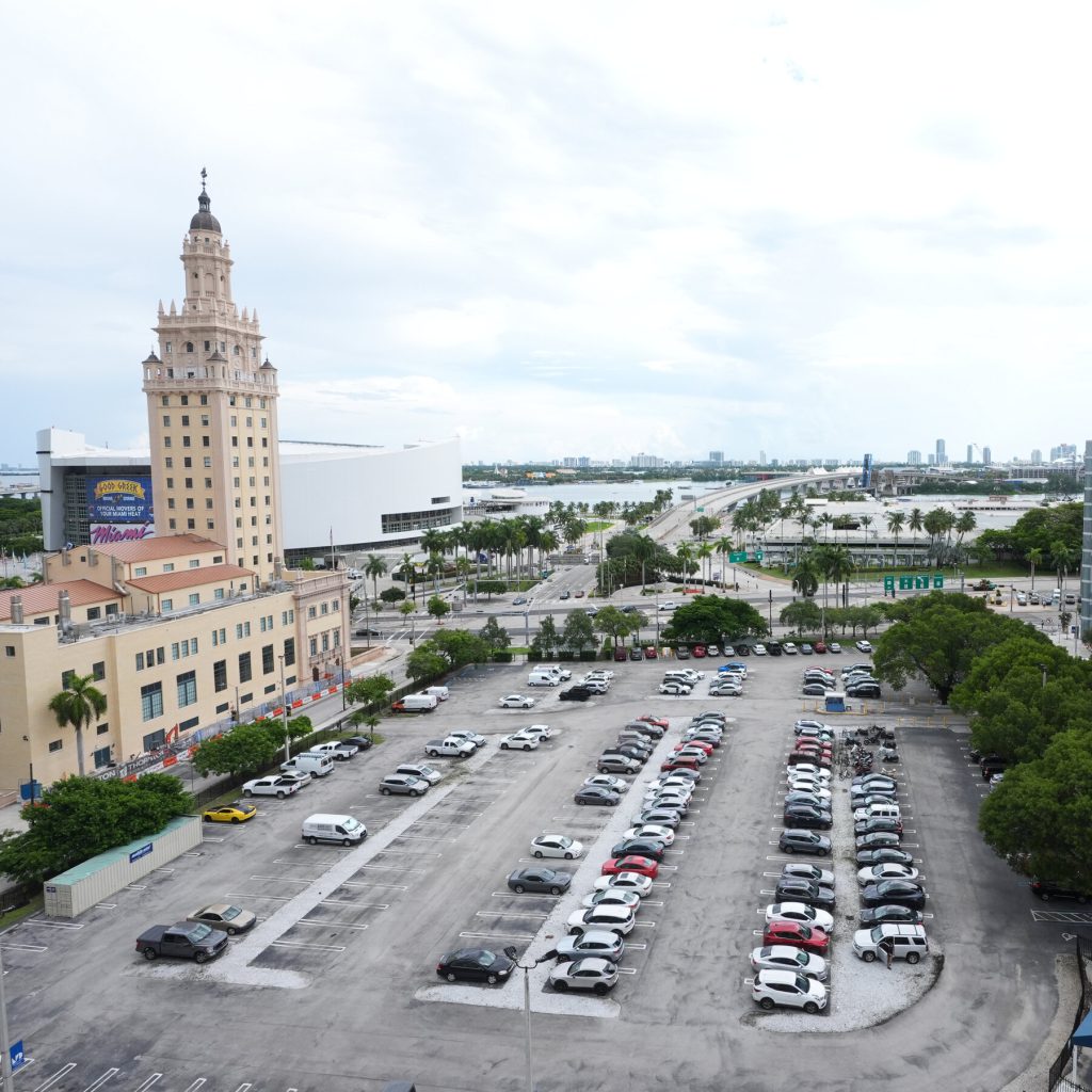 Judge Temporarily Blocks Transfer of Miami Property for Trump Library