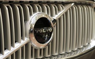 Volvo, utili in calo nel 3° trimestre con minore domanda camion
