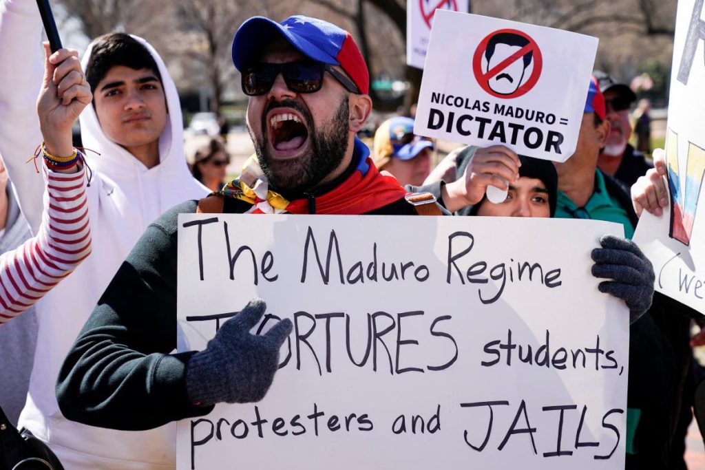 Gli Stati Uniti pronti a porre fine al regime di Maduro in Venezuela secondo fonti del New York Post