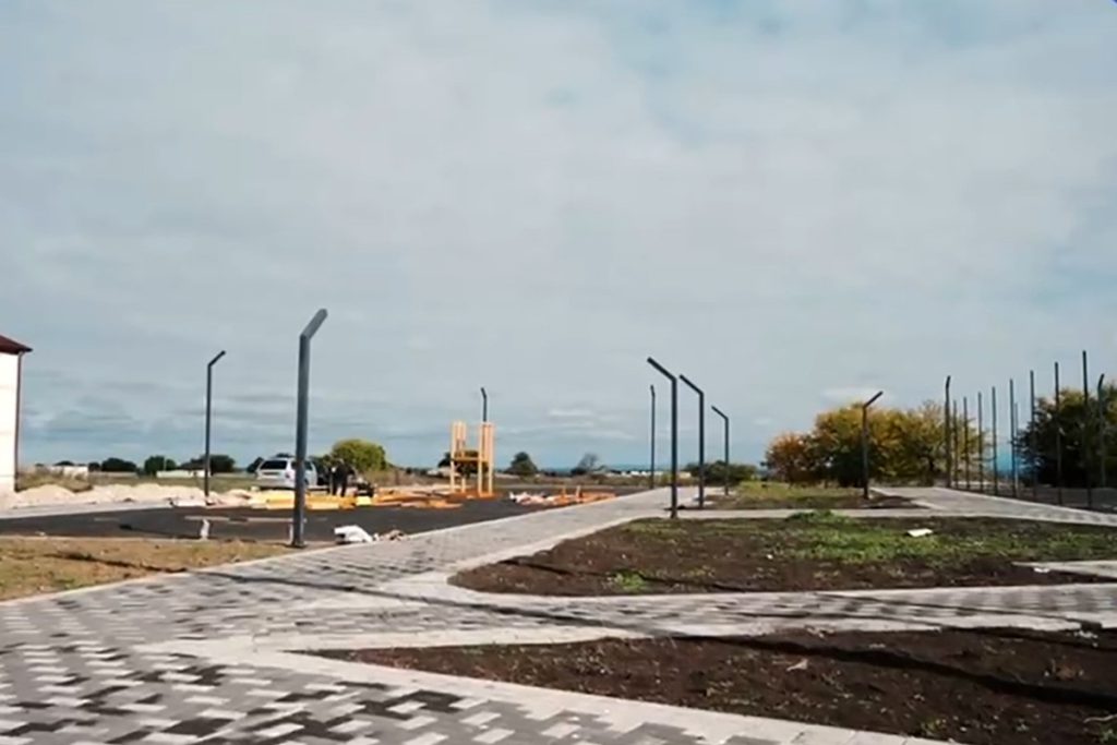 В КБР благоустраивают сквер