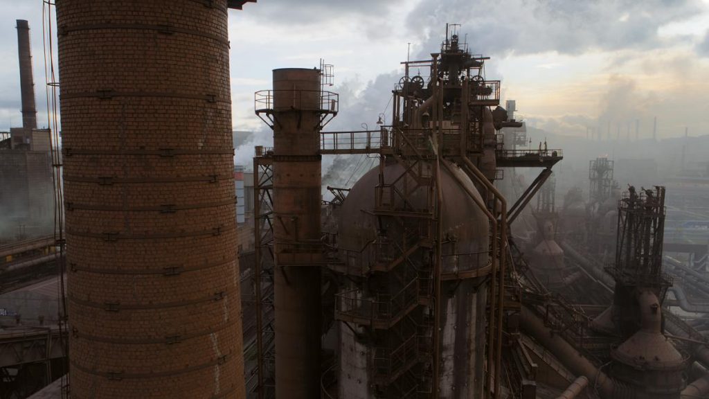 Должны растить собственных промышленных гигантов: на КМЭФ говорили о будущей индустриализации Украины