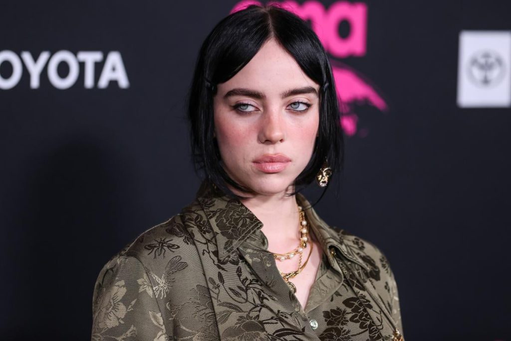 Billie Eilish sfida i miliardari: utilizzate le vostre risorse per il bene comune