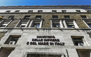 Mimit:Comitato per lo sviluppo dell&#039;industria aerospaziale approva 45 progetti