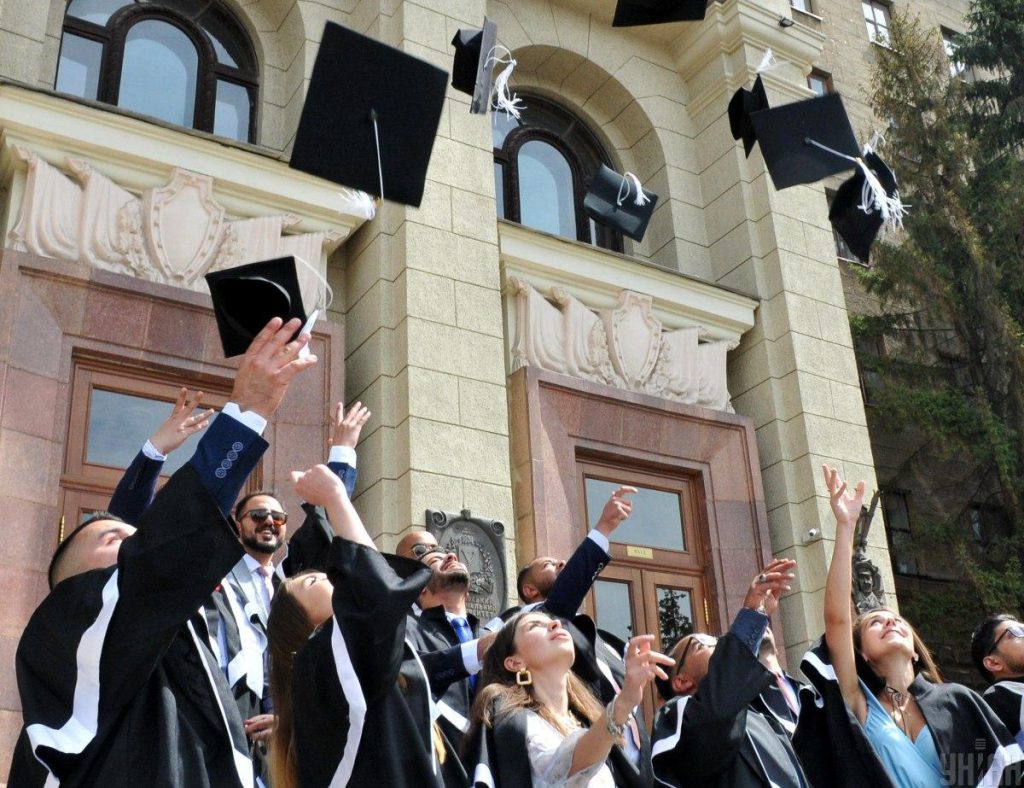 &quot;Псевдонаучная ересь&quot;: эксперт назвал главную проблему украинских университетов