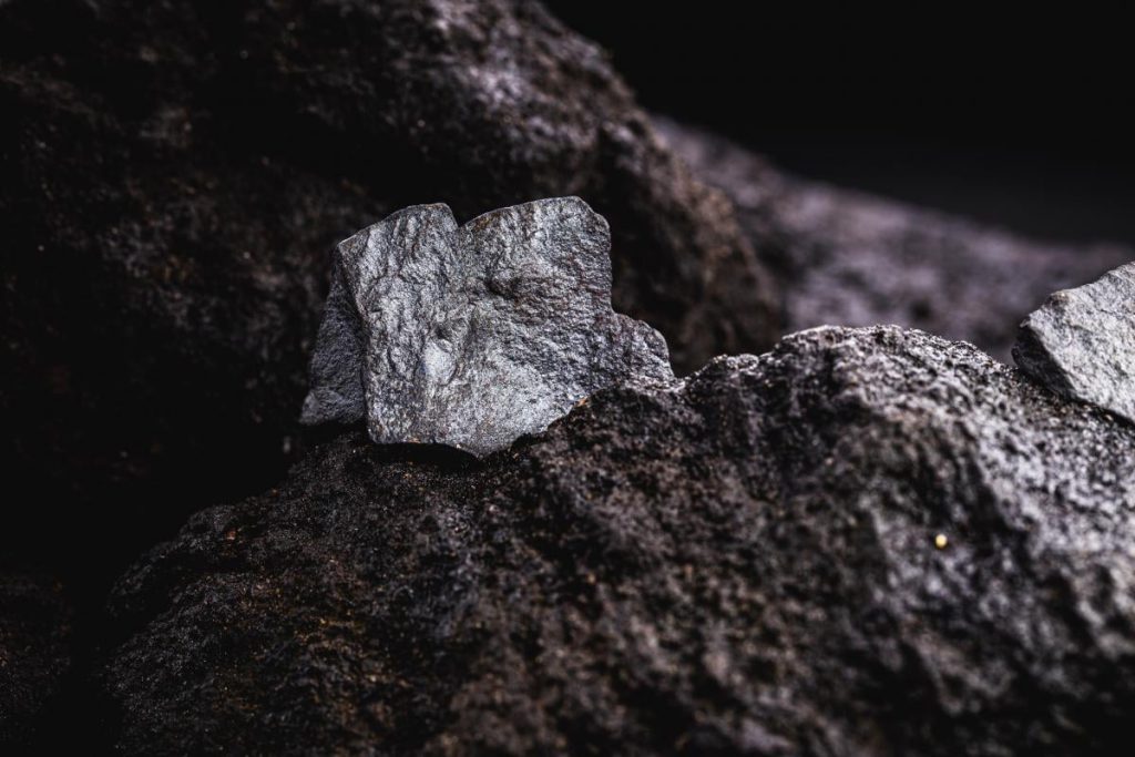 Цены на металлы набирают обороты на фоне ожидания переговоров США и Китая