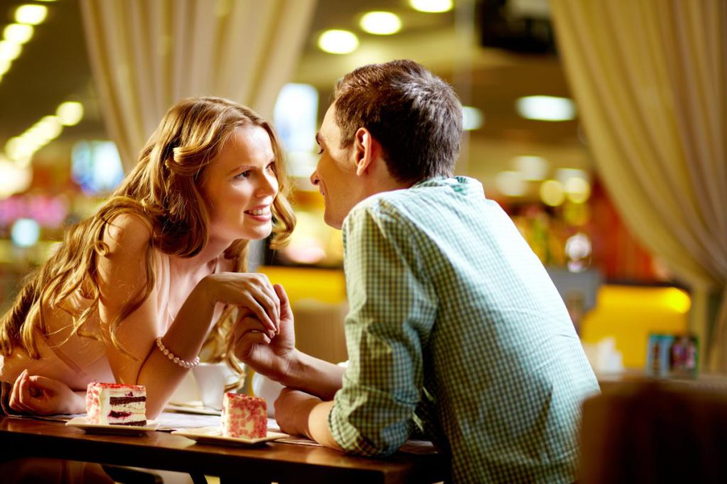 Attrazione a Prima Vista: Scopri Cosa Trovano Attraente gli Uomini e le Donne in un Partner