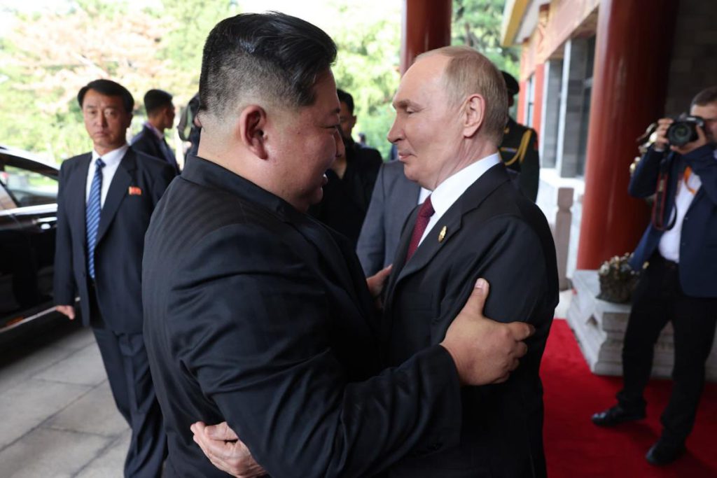 КНДР получила важную военную помощь от России, - южнокорейский министр