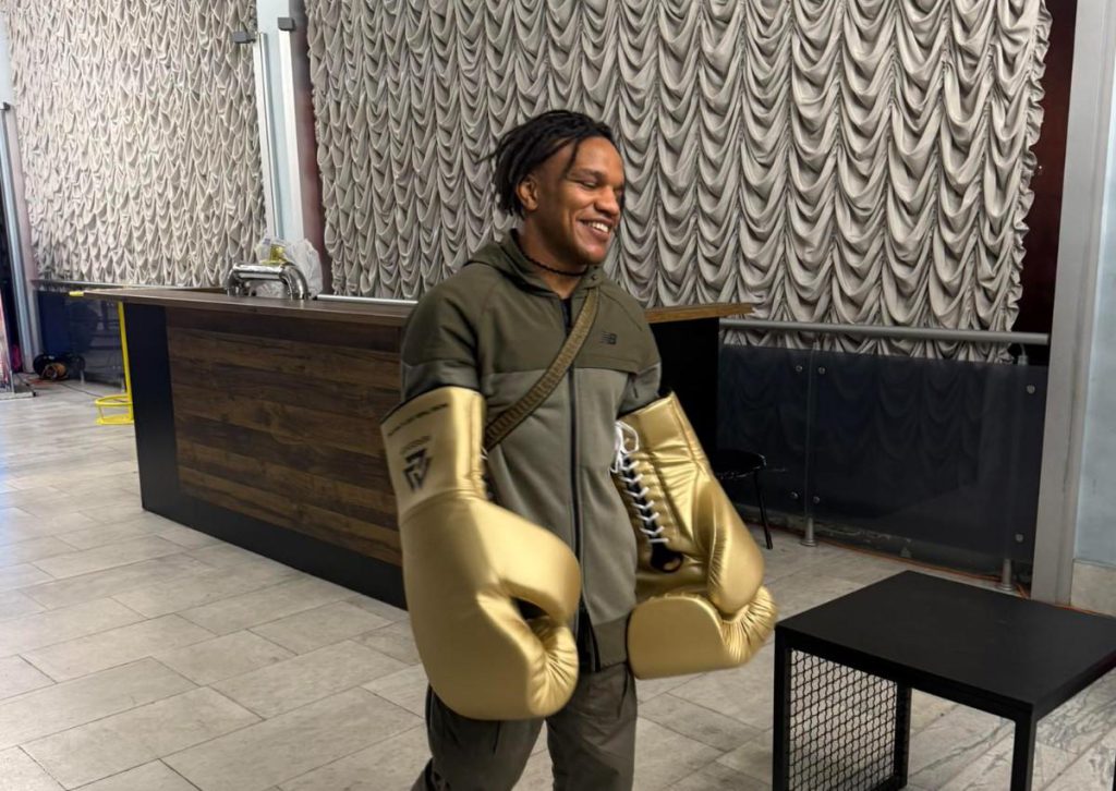 Нардеп Беленюк надел огромные перчатки и захотел кого-то побить: украинцы гневно высказались