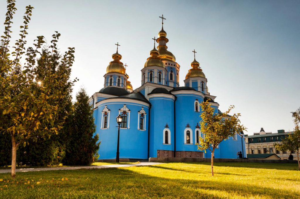 16 октября: церковный праздник сегодня, почему в этот день нельзя сидеть дома