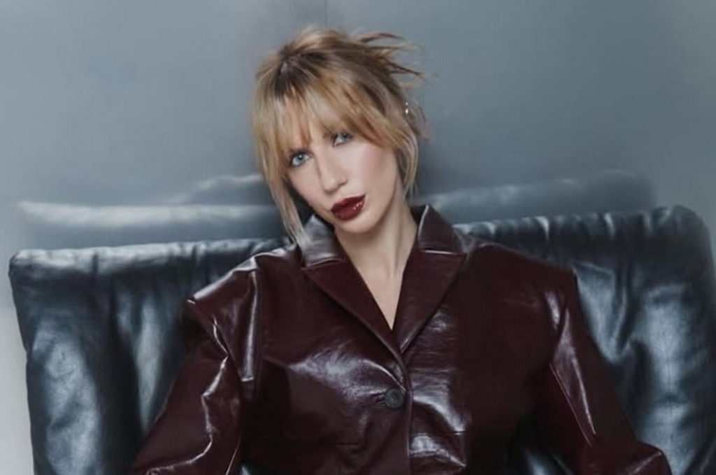 &quot;Никто не знал&quot;: Никитюк засветила редкое фото своей &quot;тайной&quot; беременности