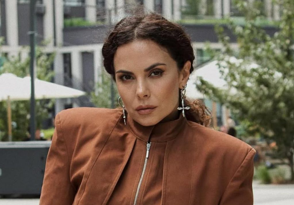 Conflitto linguistico nella scena musicale: la libertà di espressione di Nastya Kamenskikh sotto attacco