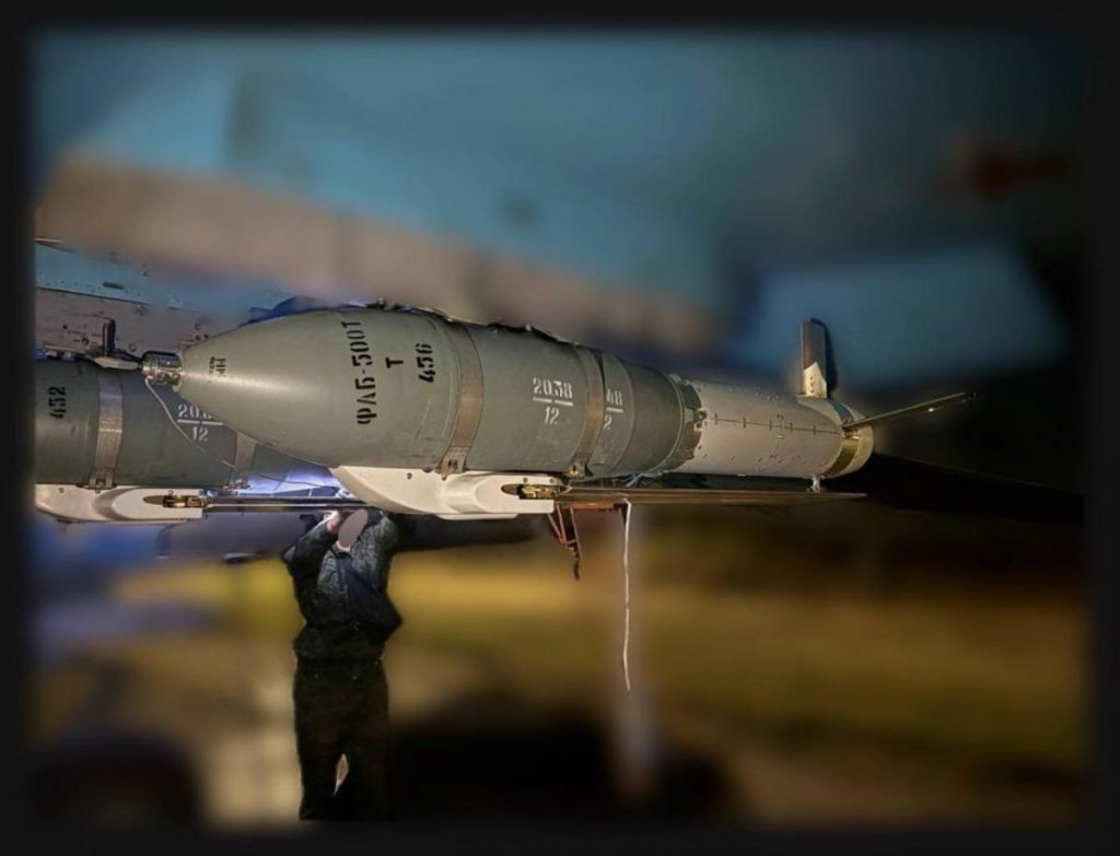 Могут долетать до Днепра: эксперт раскрыл детали о новых российских КАБов