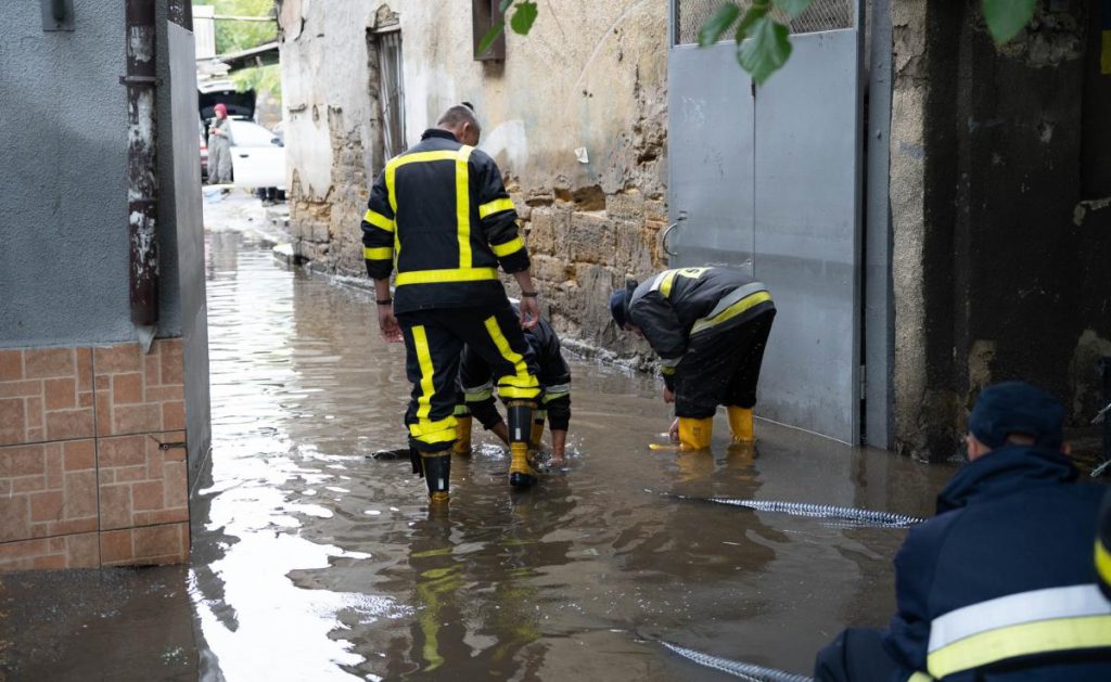 Tragedia a Odessa: forte pioggia causa morti e arresti, le autorità indagano per stabilire le cause e garantire la sicurezza pubblica