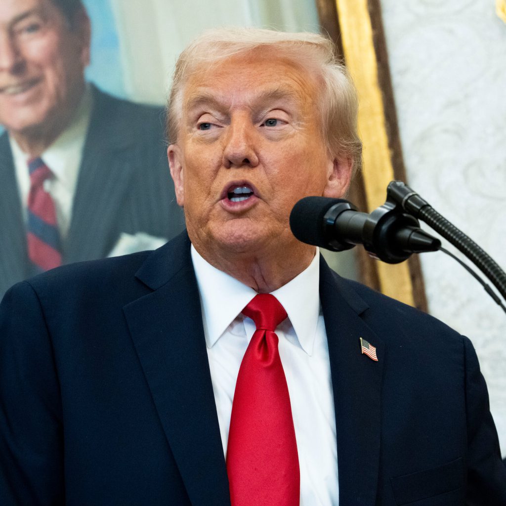 Trump Pushes Indiana Lawmakers to Redraw State Maps