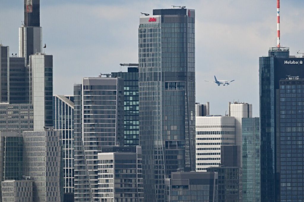 Германия хочет изъять сотни миллионов евро из замороженных активов РФ