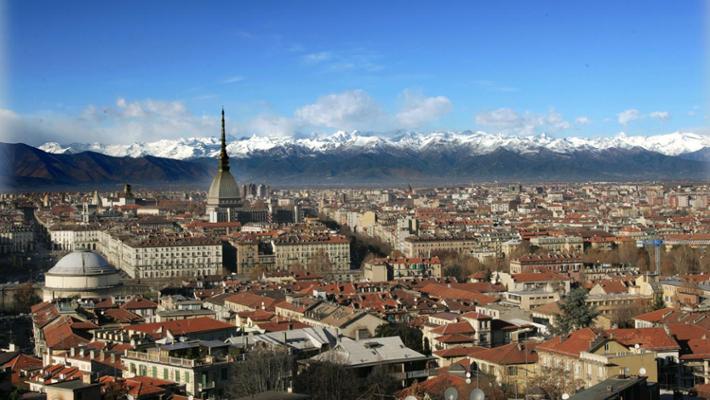 Tempesta autunnale a Torino: la burrasca &quot;Benjamin&quot; porta venti a 100 km/h e richiede precauzioni immediate
