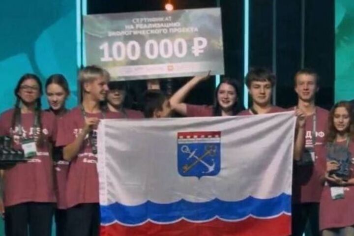 Поделки из вторсырья привели лодейнопольских школьников на всероссийский конкурс