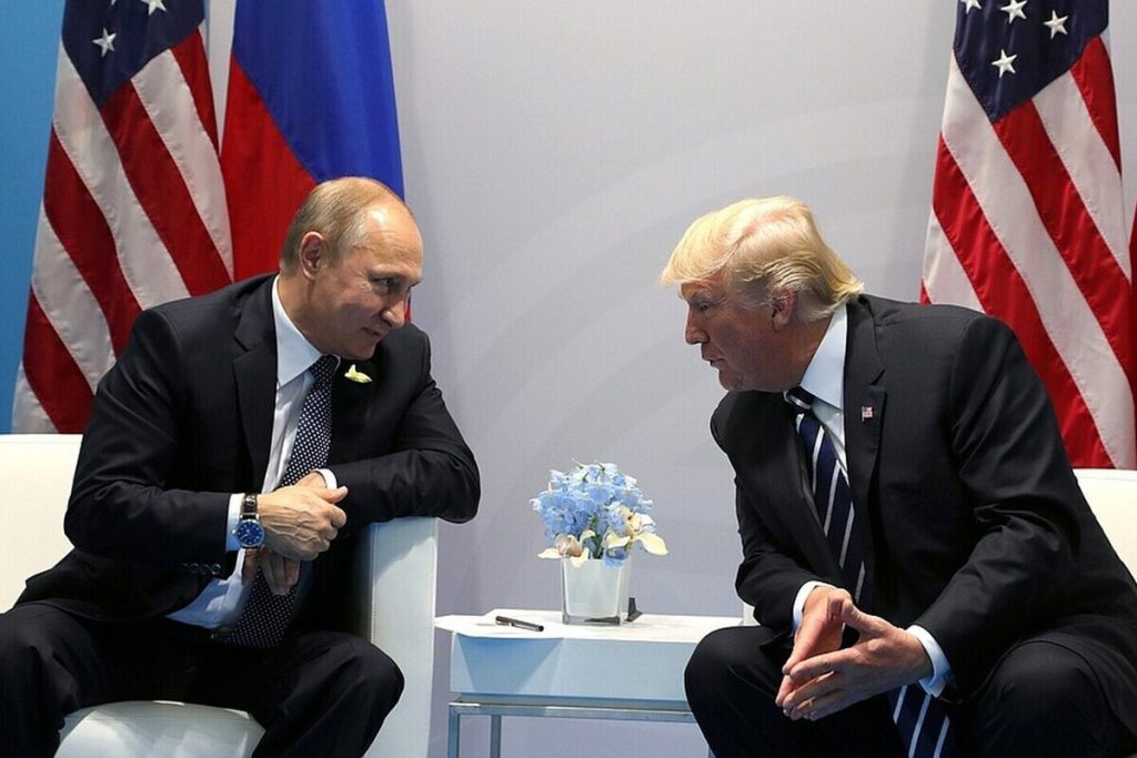 Colloquio Telefonico Tra Trump e Putin Prima dell&#039;Incontro con Zelensky: Cosa Aspettarsi per la Crisi Ucraina