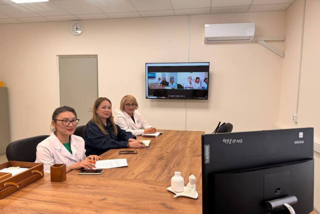 Калмыцкие врачи помогли медикам Антрацита в лечении маленького пациента