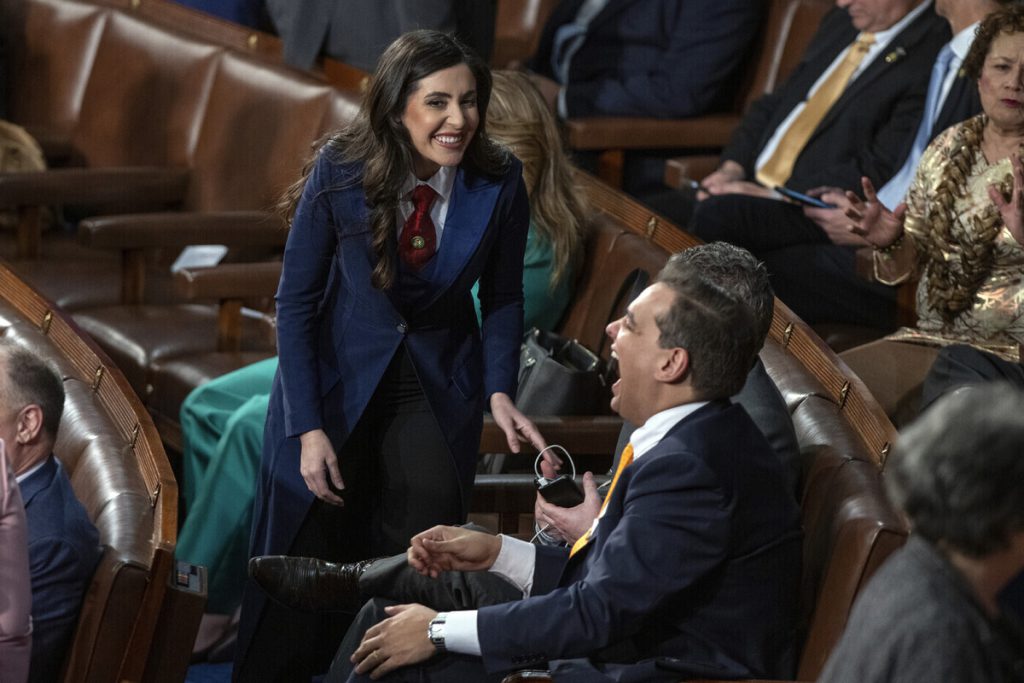 Gli Stati Uniti dovrebbero aprire un dialogo con la Russia per ridurre le tensioni e migliorare le relazioni internazionali