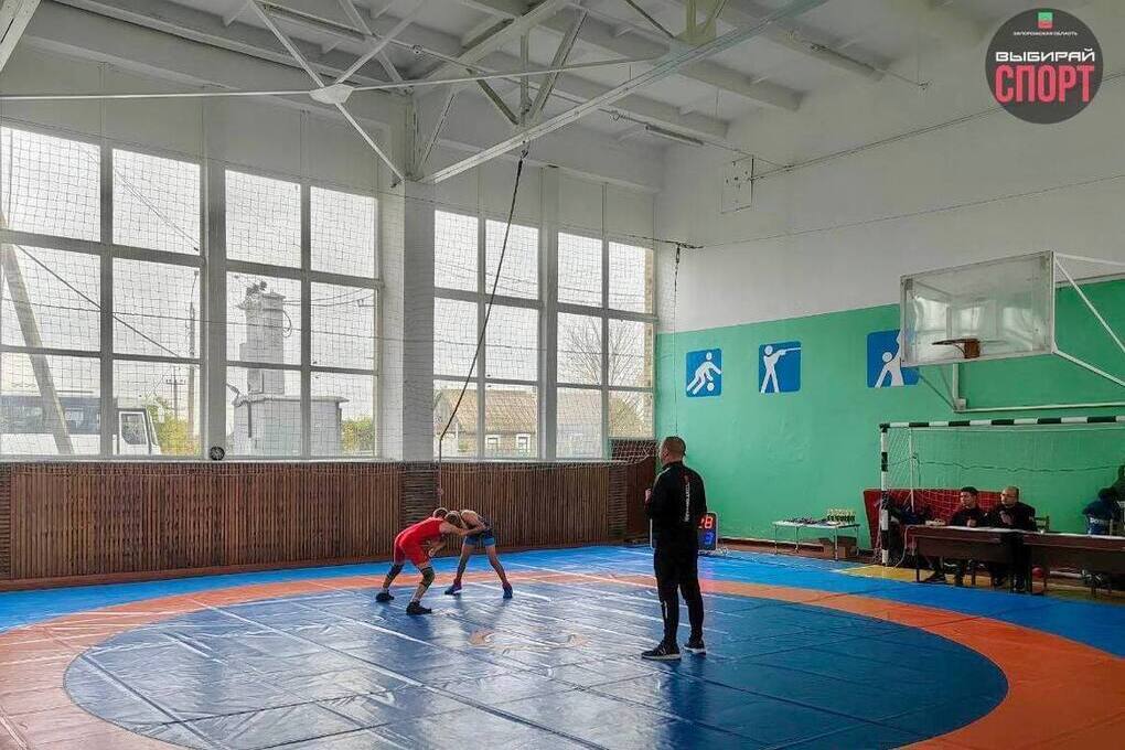 Запорожские борцы Черниговки почтили память Героев СВО