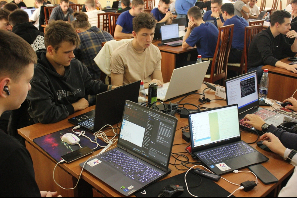 В Орле определили лучших программистов области