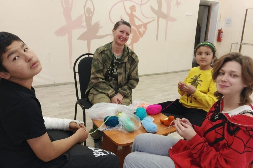 В СЦ &#034;Маяк&#034; юные серпуховичи  учатся вязать крючком