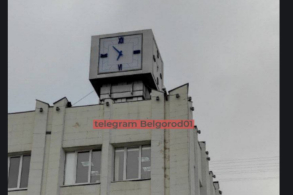 В Белгороде перестали идти городские часы