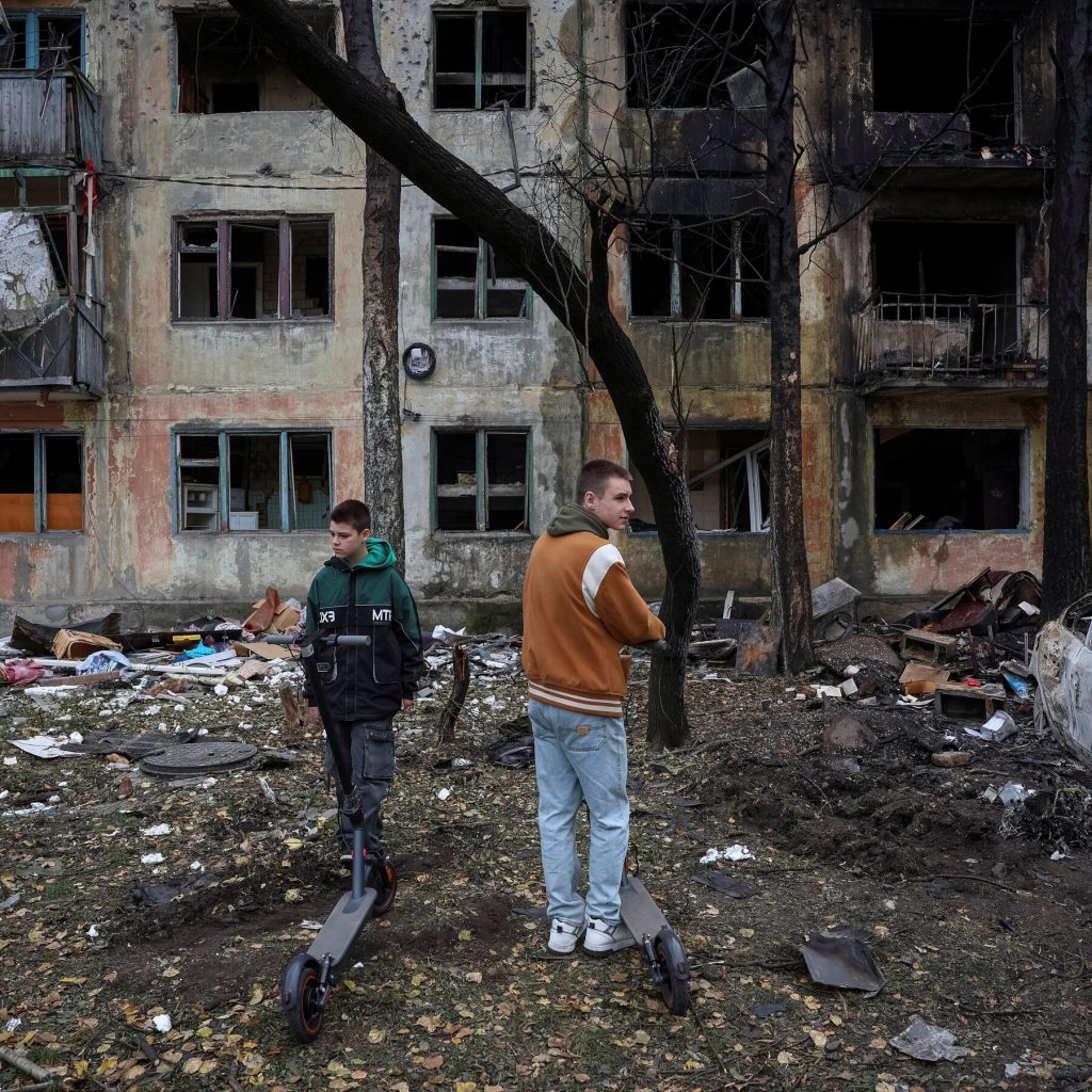 Trump Will Not Meet With Putin Soon, Official Says in a Reversal