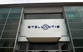 Stellantis, a settembre crescita a doppia cifra vendita vetture in Europa