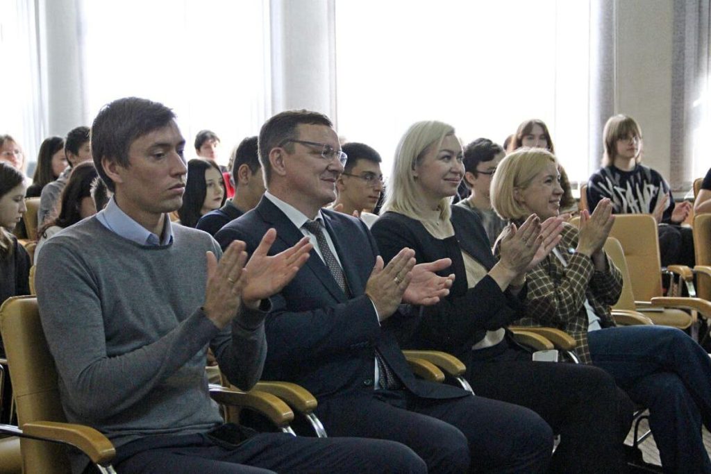 В Сочи стартовал «Кубок Главы города «Школьный стартап»: молодежь учится создавать бизнес