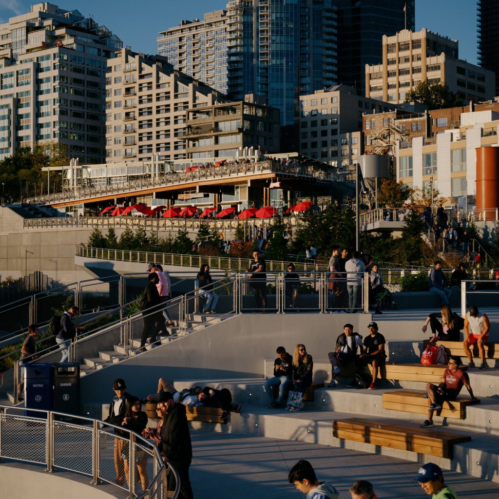 In Seattle as in New York, a Mayoral Race Turns on Generational Change