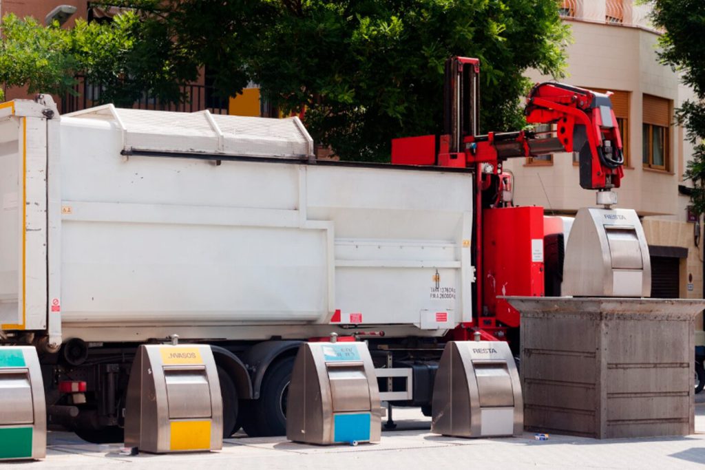 Липецкие мусоровозы под прицелом весовых датчиков