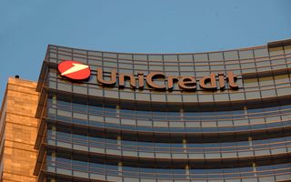 UniCredit, utile 3° trimestre sopra le attese a 2,6 miliardi di euro. Guidance confermata