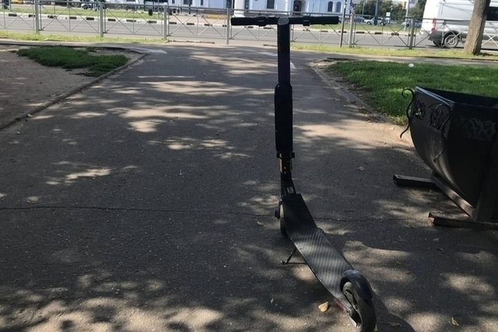 Guida in stato di ebbrezza su monopattino elettrico: quando si rischia la privazione della patente