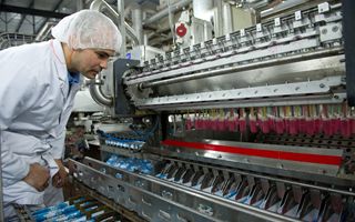 Nestlé taglia 16 mila posti di lavoro mentre le vendite si riprendono nei 9 mesi