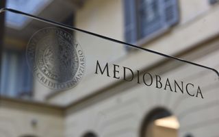 Mediobanca, Fitch rivede il rating in seguito al perfezionamento dell&#039;offerta di MPS