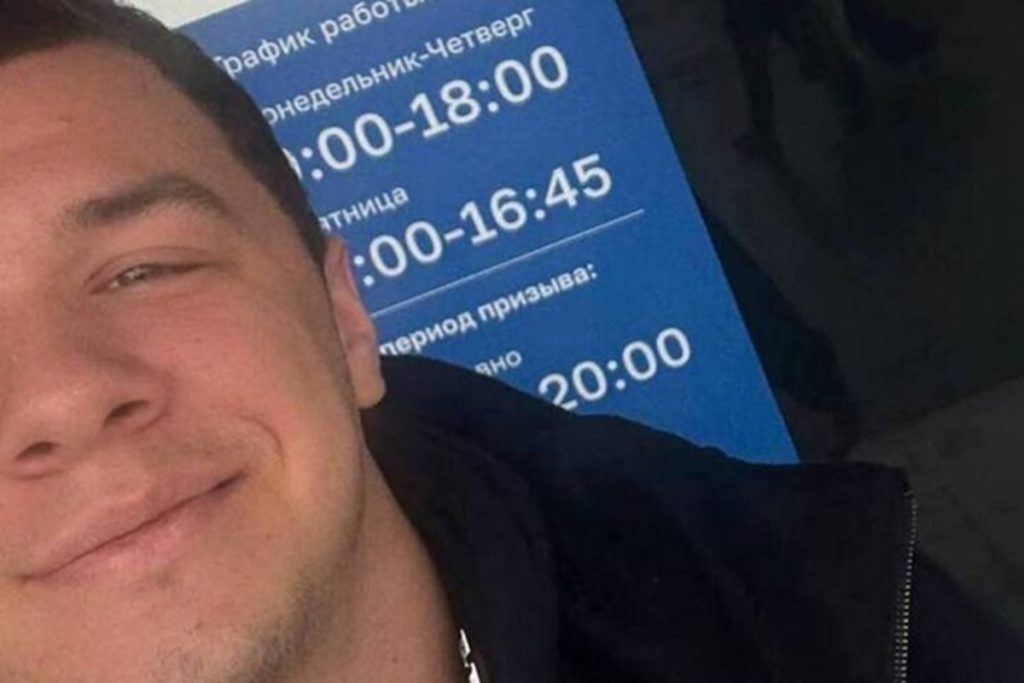 РИА Новости: рэпер Macan не явился в сборный пункт военкомата