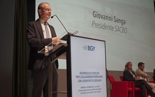 Un modello di esercizio per il treno express tra Milano e l&#039;aeroporto di Bergamo