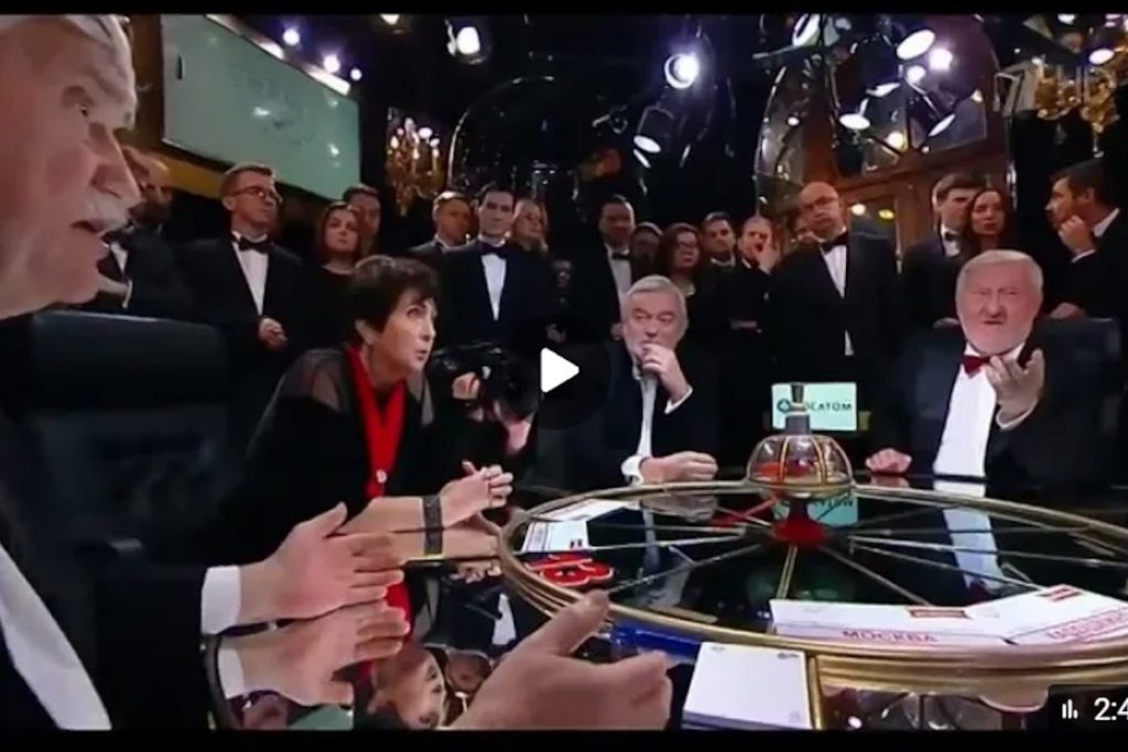 Gli Eruditi di Tver Sconfiggono la Concorrenza negli Show Intellettuali: Una Vittoria che Ispira e Influenza la Comunità